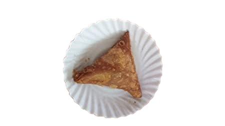 LUSKA 100% Biodegradable 5 inch Round White Paper Plates, for Parties and Family Events, Disposable Pack of 50 Plates